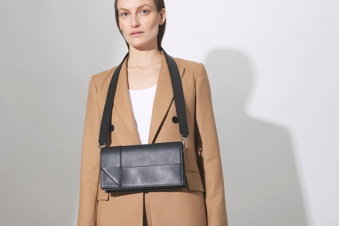 JJ City Clutch Black